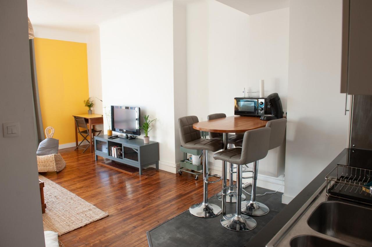 Appartement Spacieux Avec Balcon Et Parking Brest Eksteriør bilde